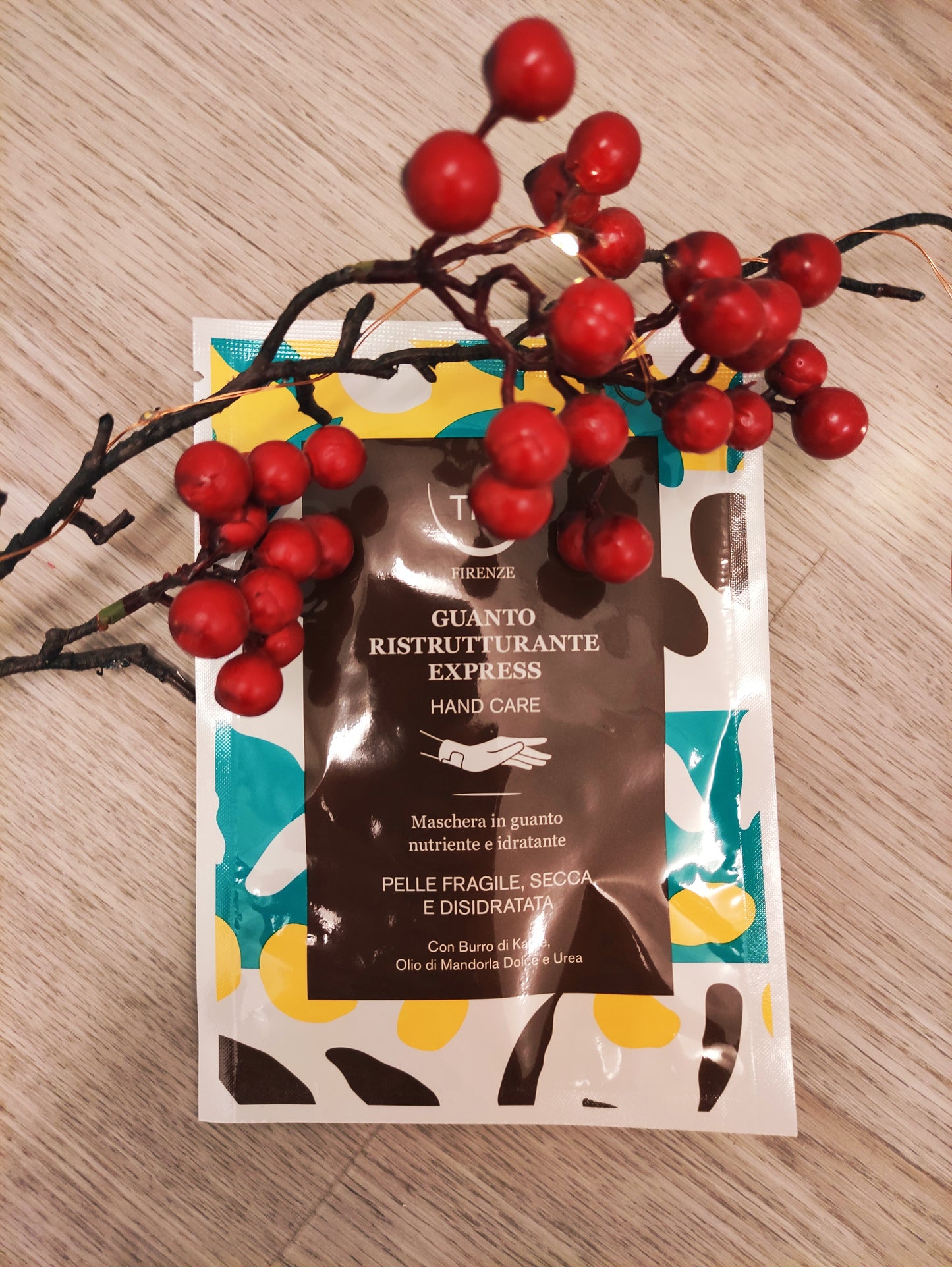 MASCHERA MANI IN GUANTO RISTRUTTURANTE